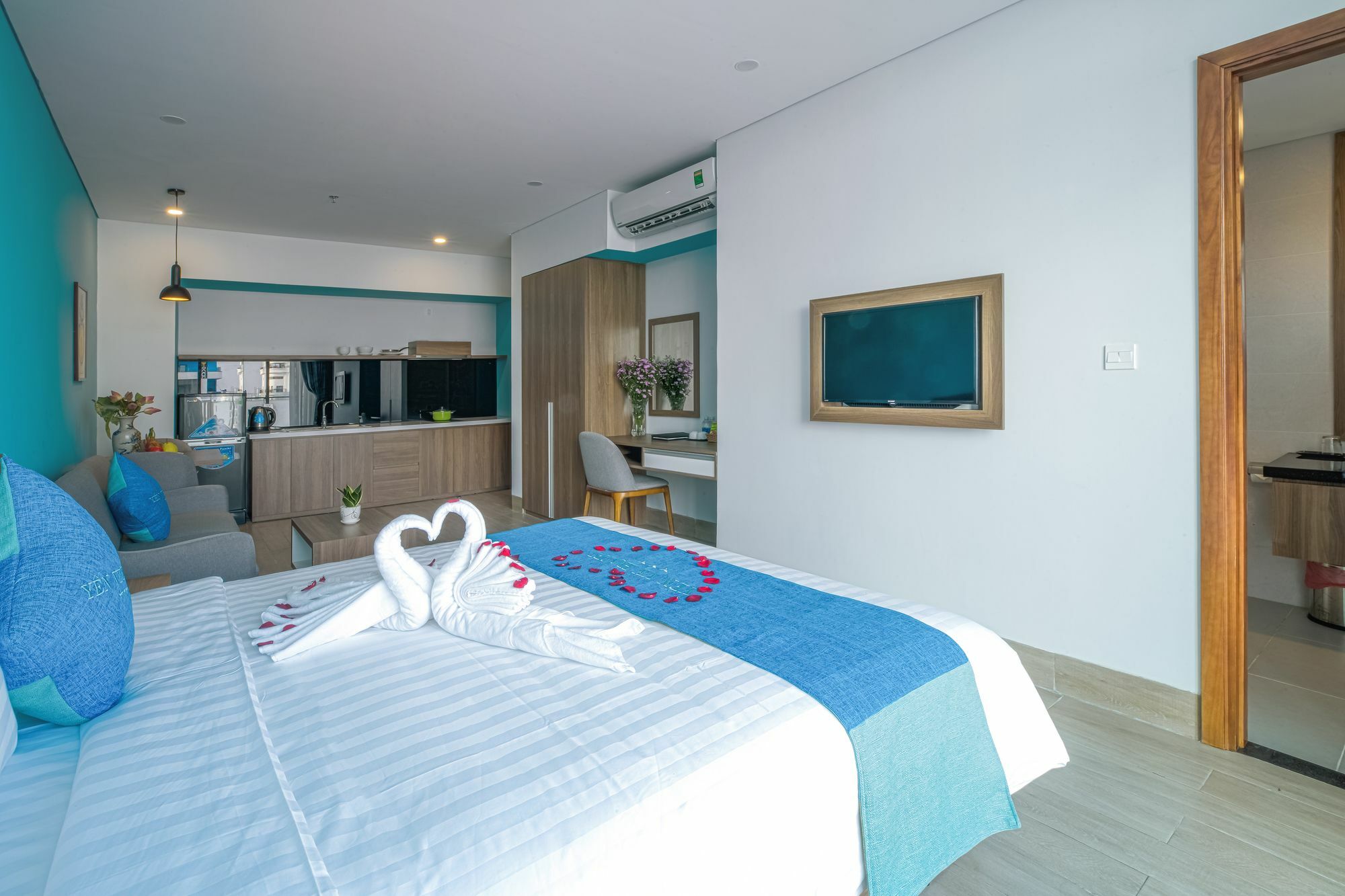 เยนวี โฮเต็ล แอนด์ อพาร์ตเมนต์ Hotel ดานัง ภายนอก รูปภาพ